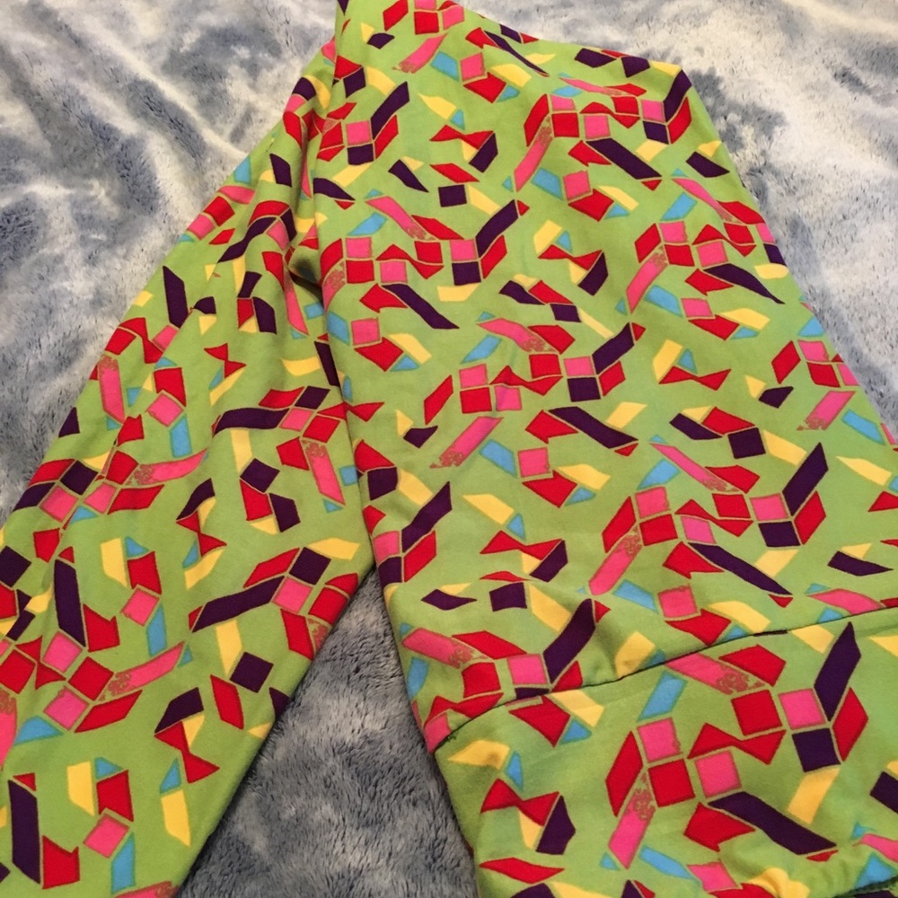 Tall and curvy LuLaRoe leggings